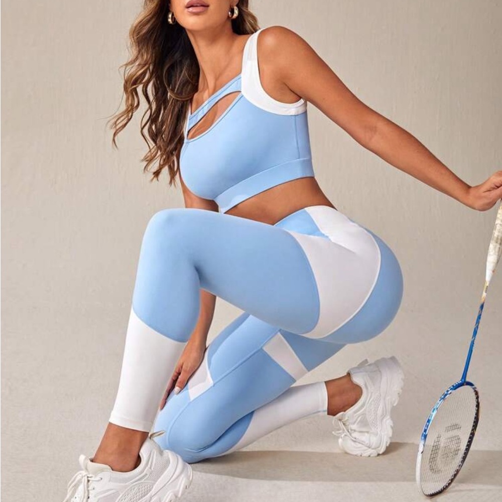 SHEIN Blue and White Activewear Set